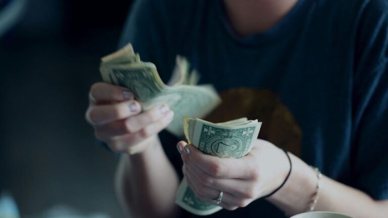Passive Income Ideas for Beginners: 12 Ways to Earn in the UK