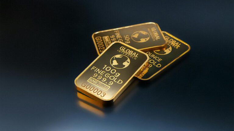 Gold, Bitcoin, or Cash